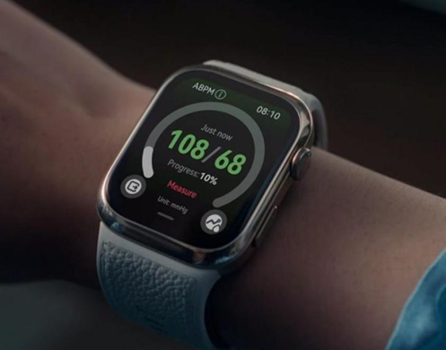 Why Smartwatches Are Becoming Popular Among Health Enthusiasts 