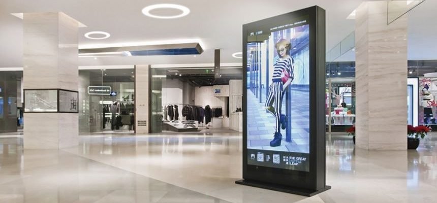 Transforming Shopping Plazas with Digital Signage