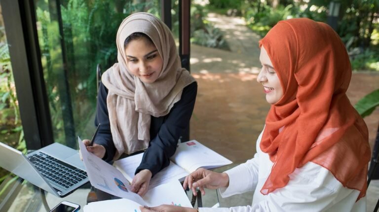 How global receiving accounts help Pakistani SMEs expand globally